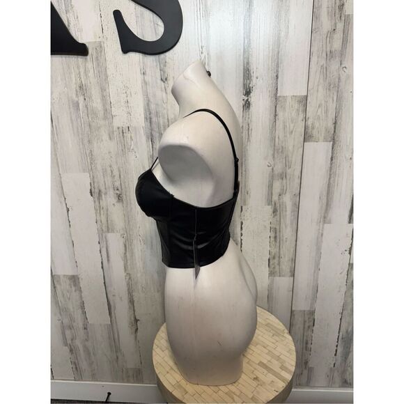 Faux leather black corset crop top - Picture 5 of 8